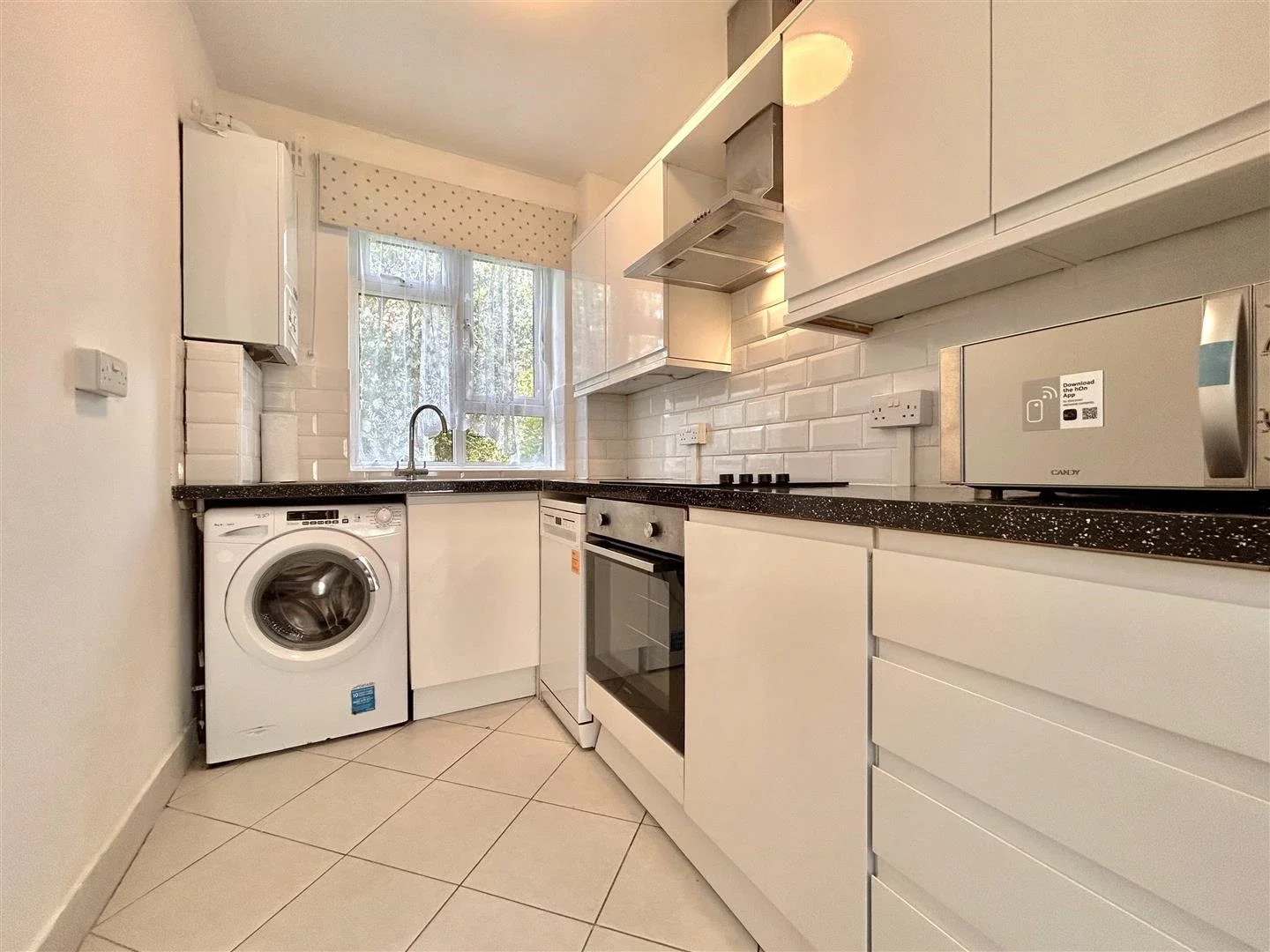 Flat Cromie Close in Greater London