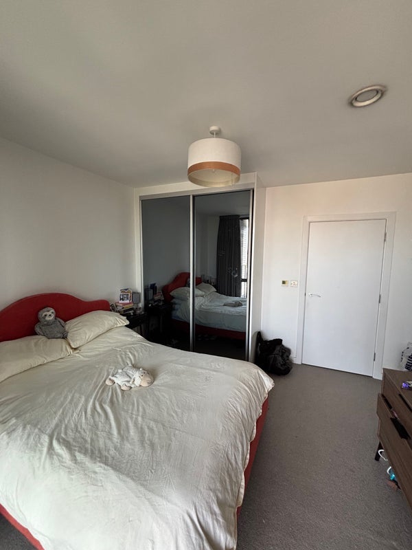 Room Leyton Road in Greater London