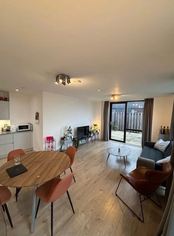 Room Leyton Road in Greater London