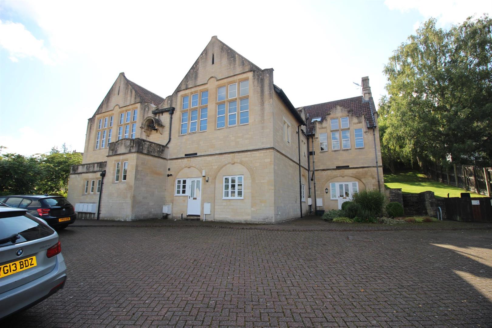 Flat Millbrook Lane in Bath