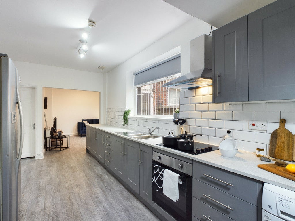 Flat Ruskin Avenue in Manchester