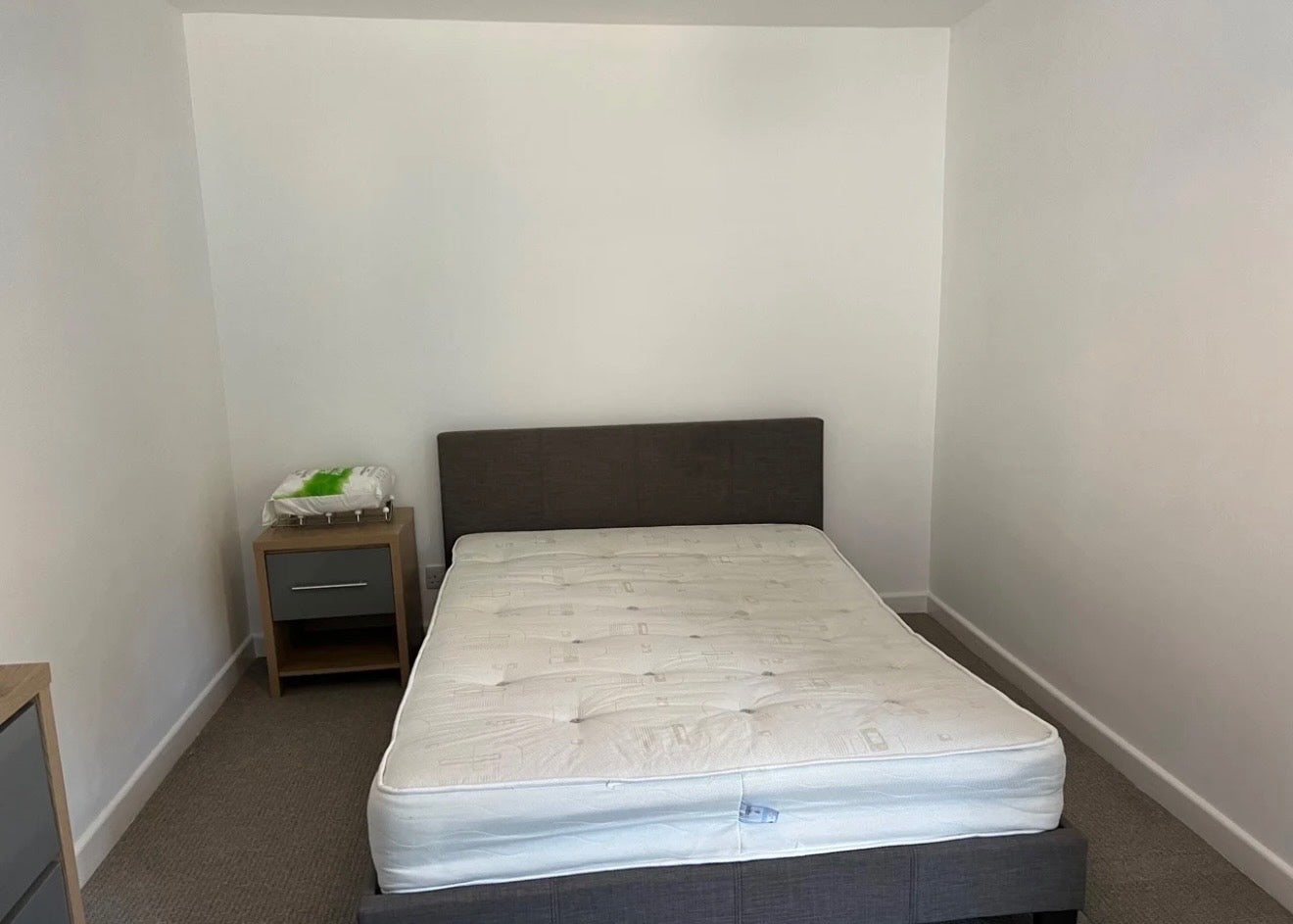 Room Exeter Close in Stevenage