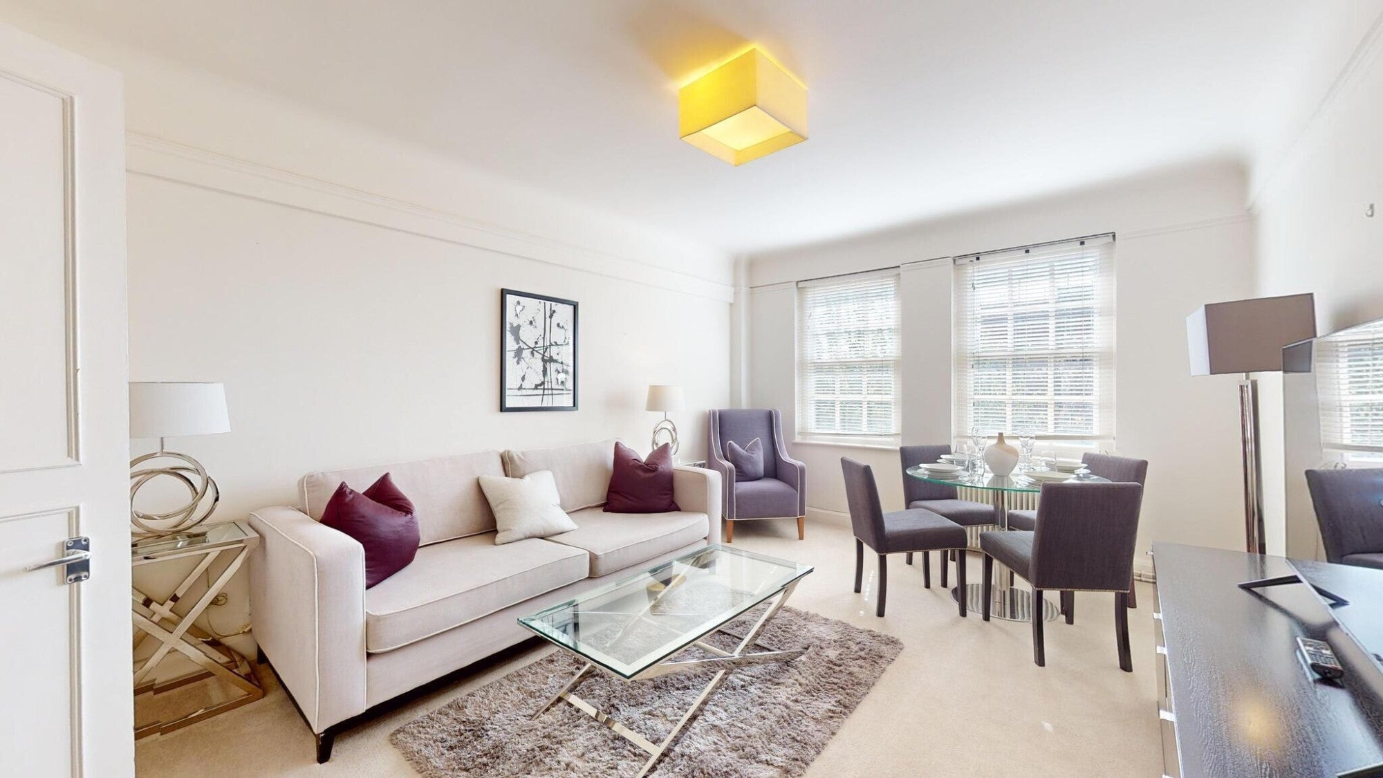 Flat Fulham Road in Greater London