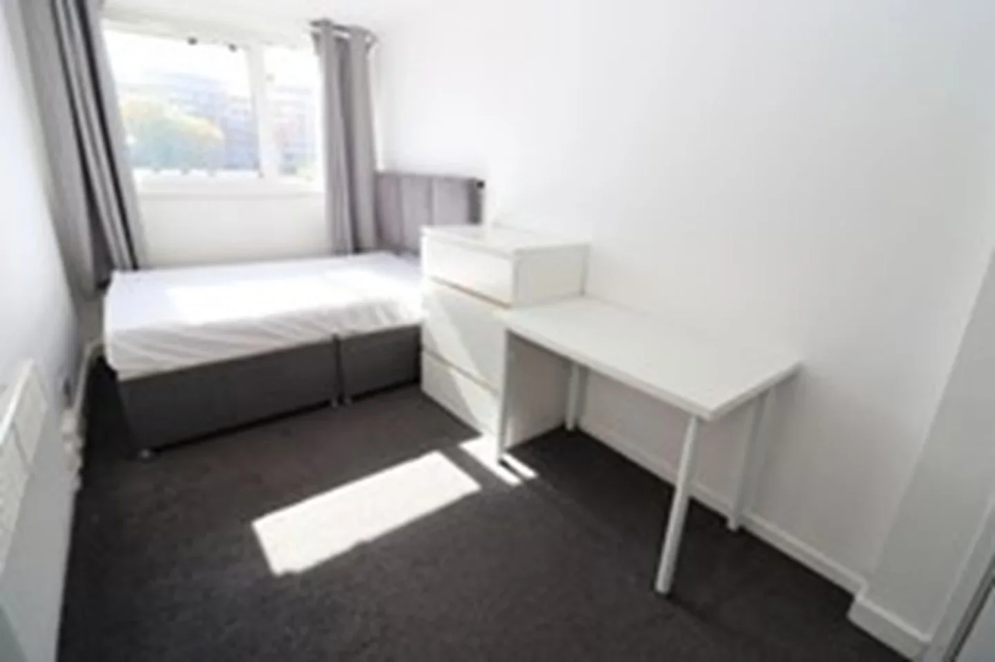 Room Mannville Terrace in Bradford