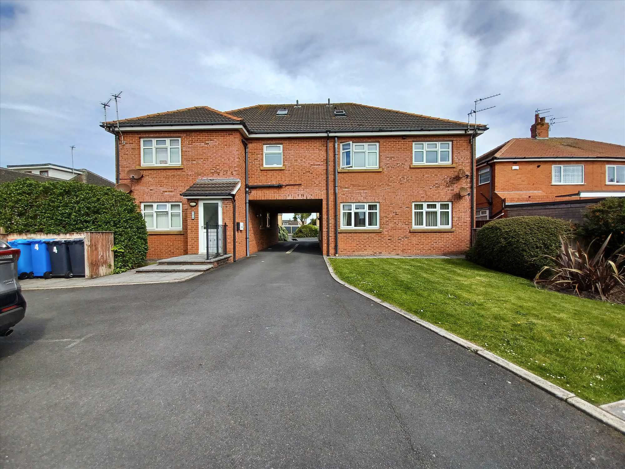 Flat Raybourne Avenue in Borough of Wyre