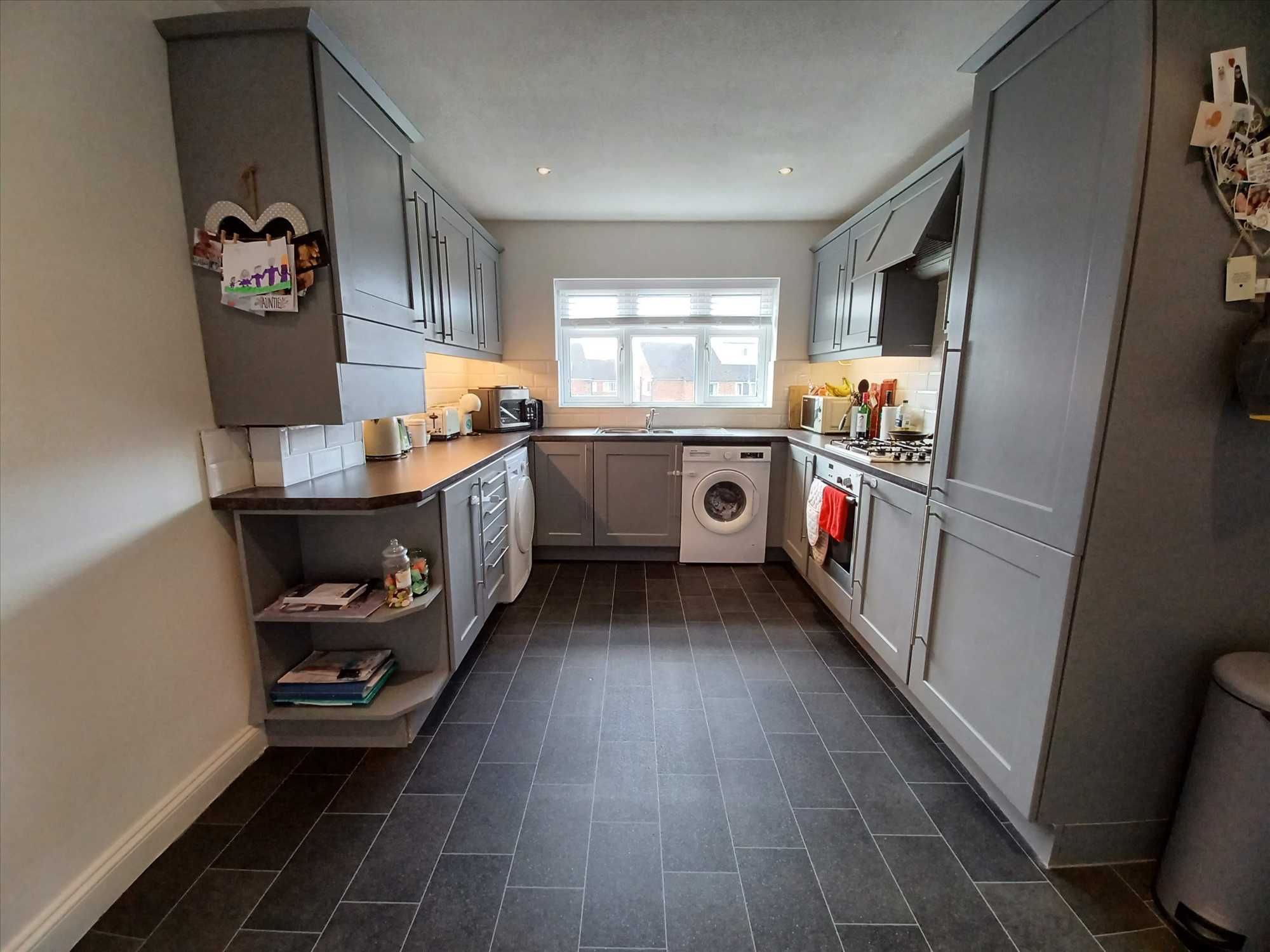 Flat Raybourne Avenue in Borough of Wyre