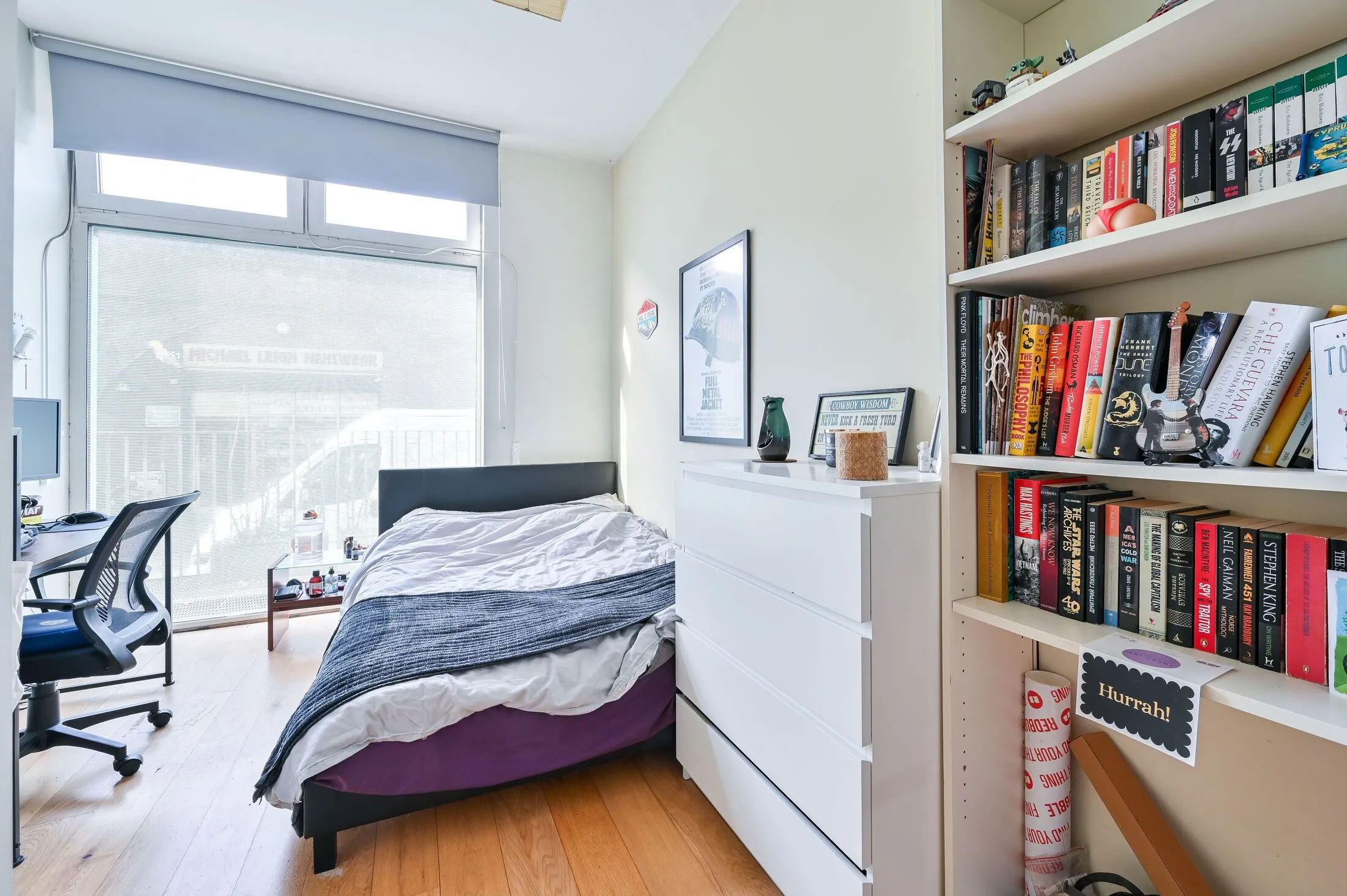 Flat Steedman Street in Greater London