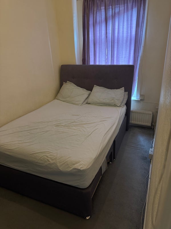 Room Marlborough Street in Tameside