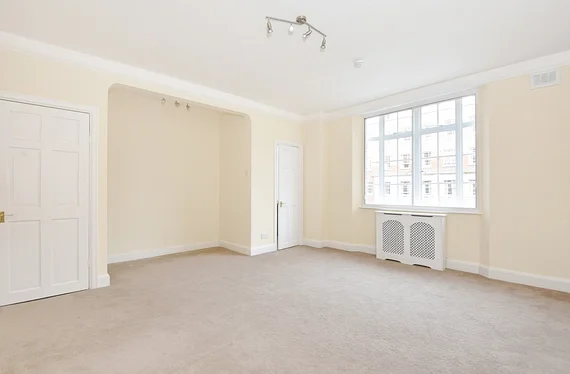 Flat Tavistock Square in Greater London