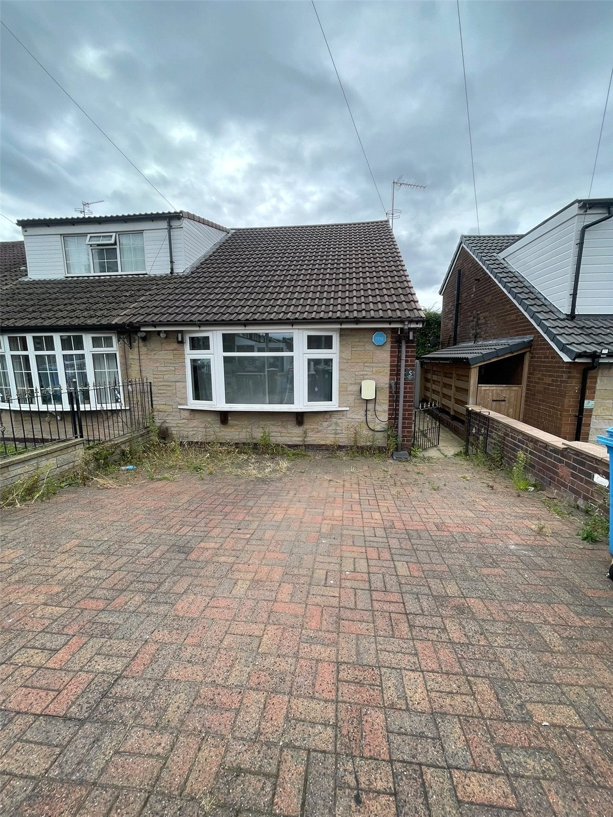 House Hampshire Road in Chadderton