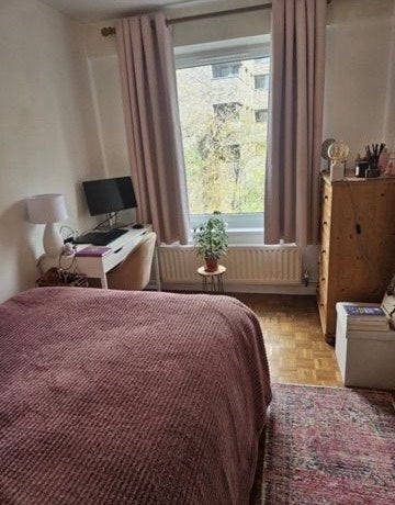 Room St. John's Avenue in Greater London