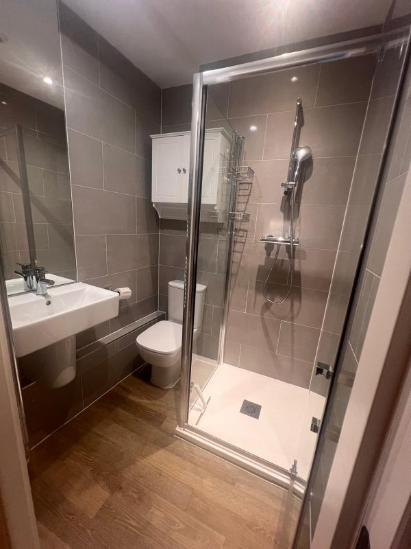 Room Dalmeny Avenue in Greater London