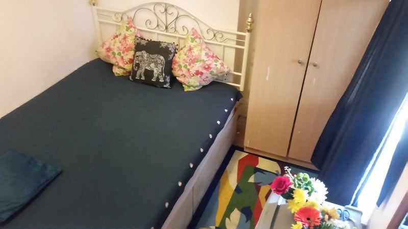 Room Haig Road West in Greater London