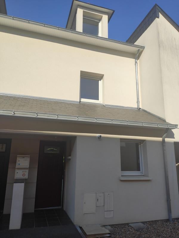 House Route de Pouillé in Les Ponts-de-Cé