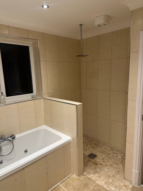 Room Westmorland Avenue in Borough of Wyre