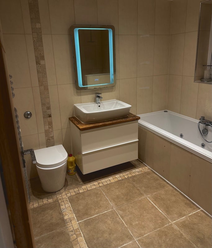 Room Westmorland Avenue in Borough of Wyre