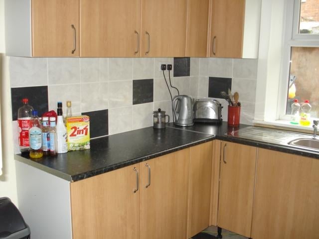 Room Elmsley Street in Preston