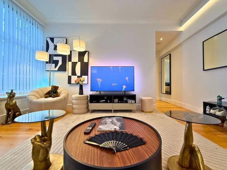 Flat Bruton Street in City of Westminster