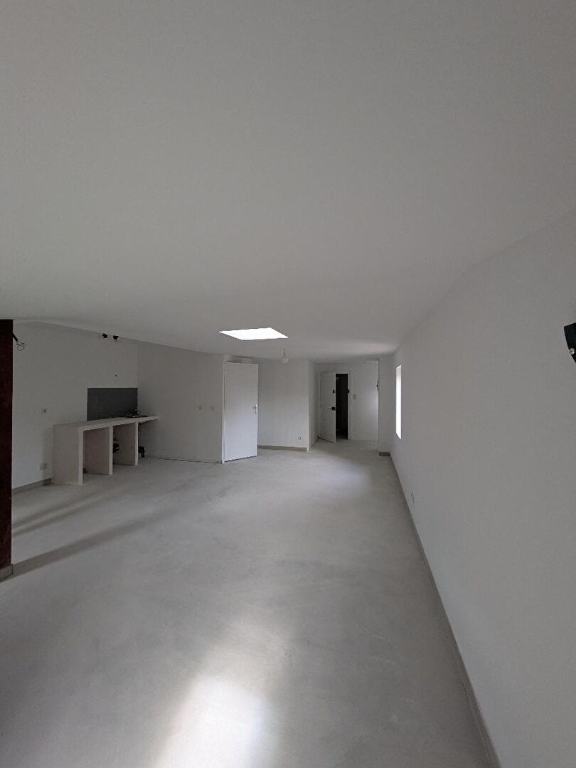 Flat Rue Centrale in Satillieu