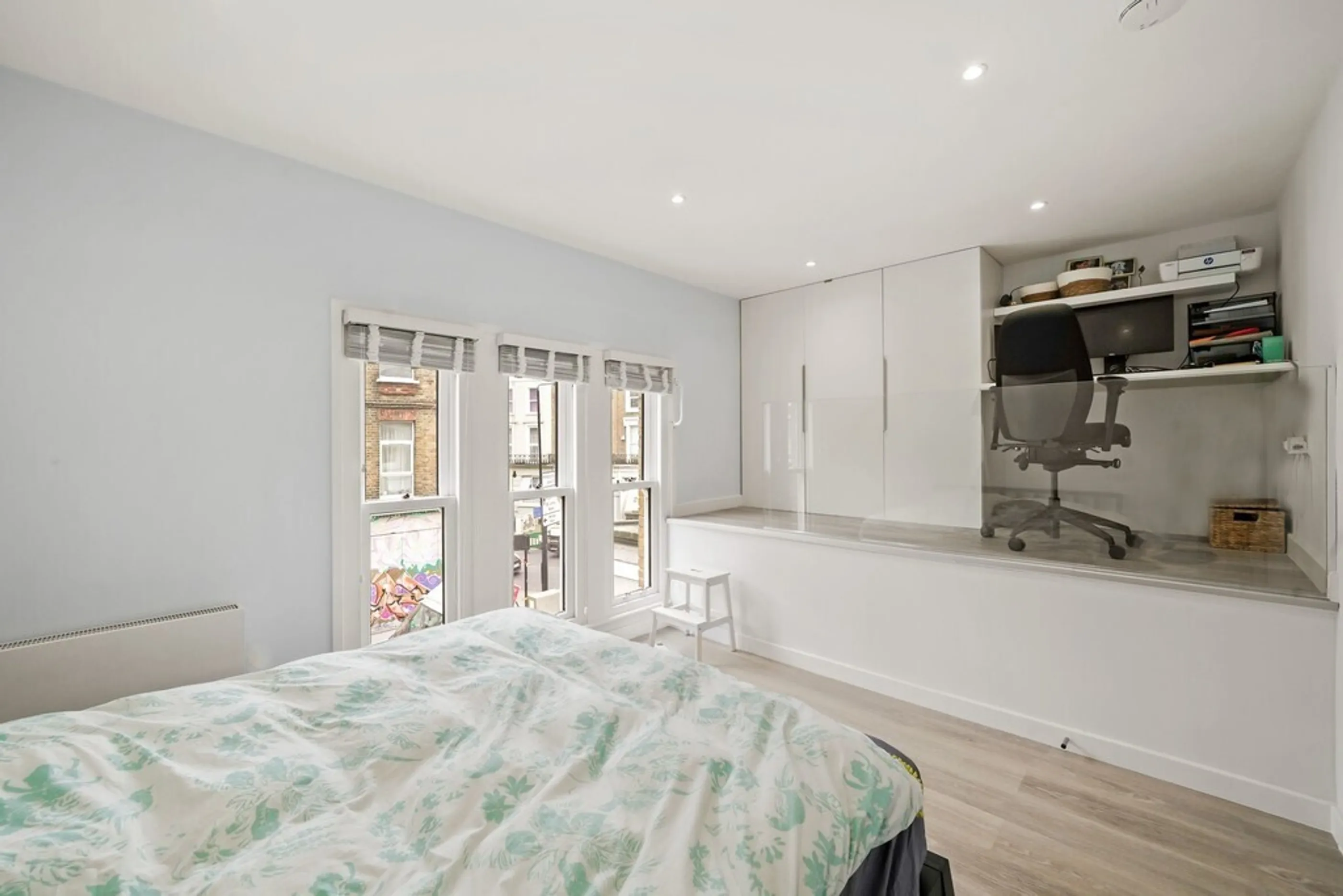 Flat Great Western Road in City of Westminster