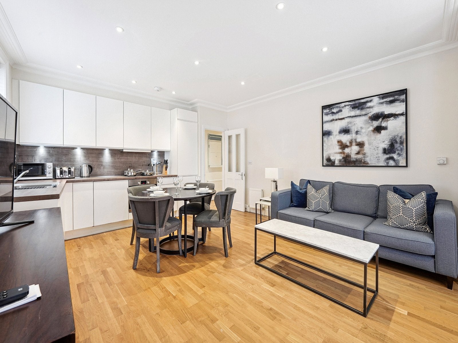 Flat King Street in Greater London