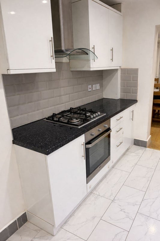 Room Gravelwood Close in Greater London