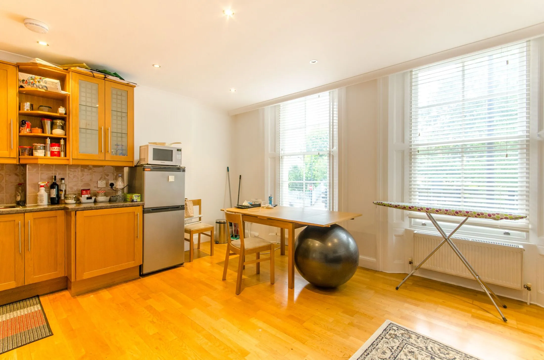 Flat Swinton Street in Greater London