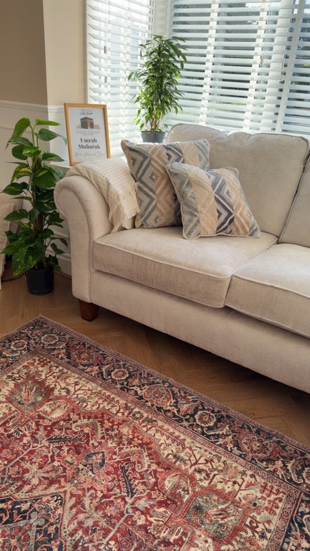 Room Fieldway in Bradford