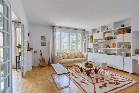 Appartement Rue Claude Lorrain à Paris