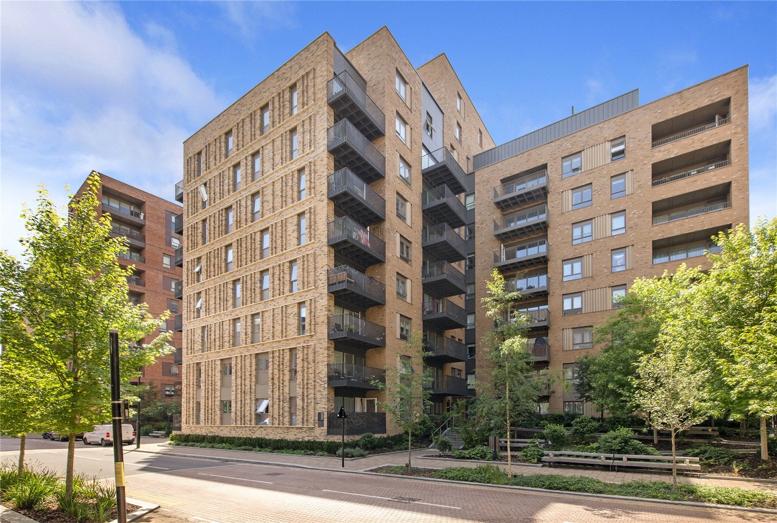 Flat City North Place in Greater London