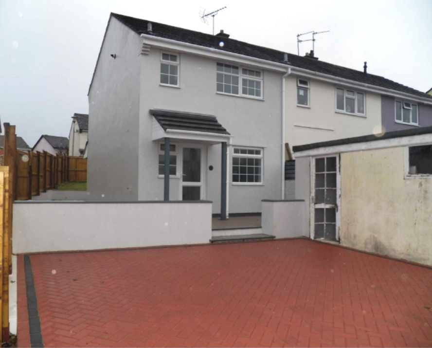 House Saunders Road in Sageston