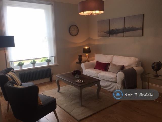 Flat Epsom Road in Epsom and Ewell