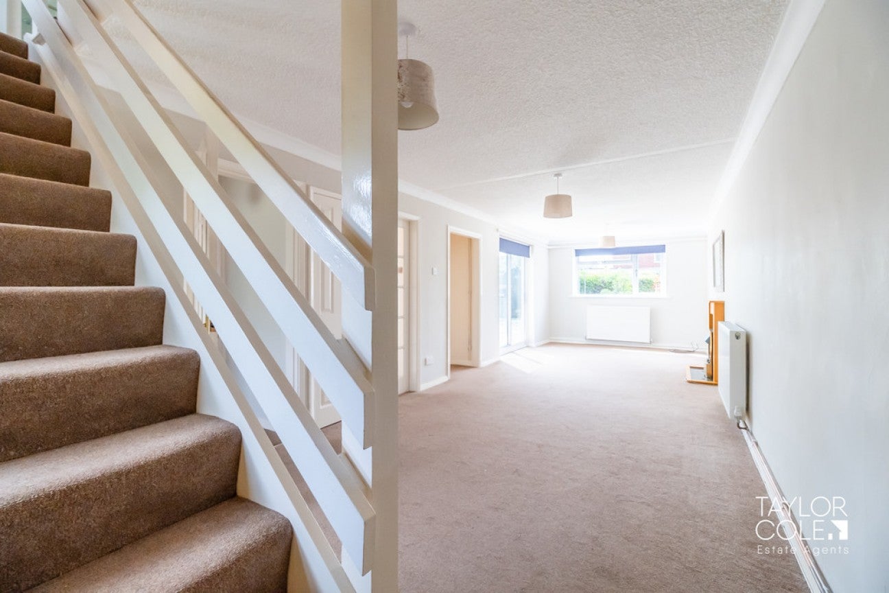House Danelagh Close in Tamworth
