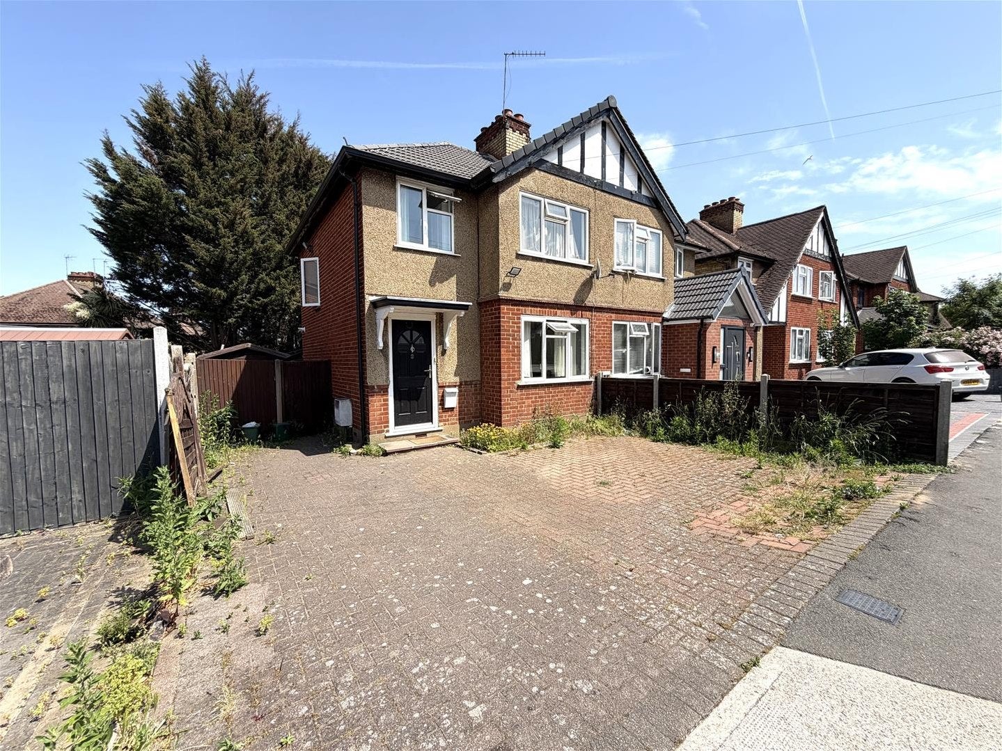 House Heston Road in Greater London