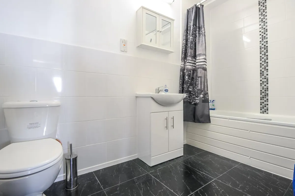 Flat Greville Street in Greater London