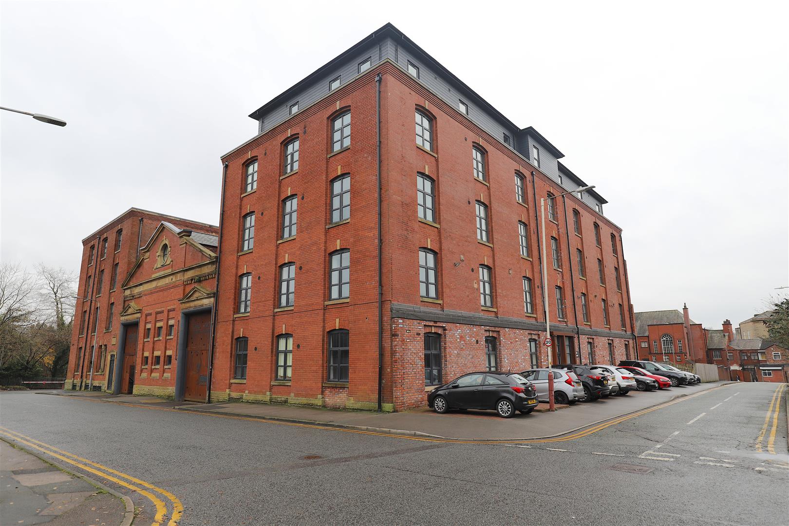 Flat Saville Street in Bolton