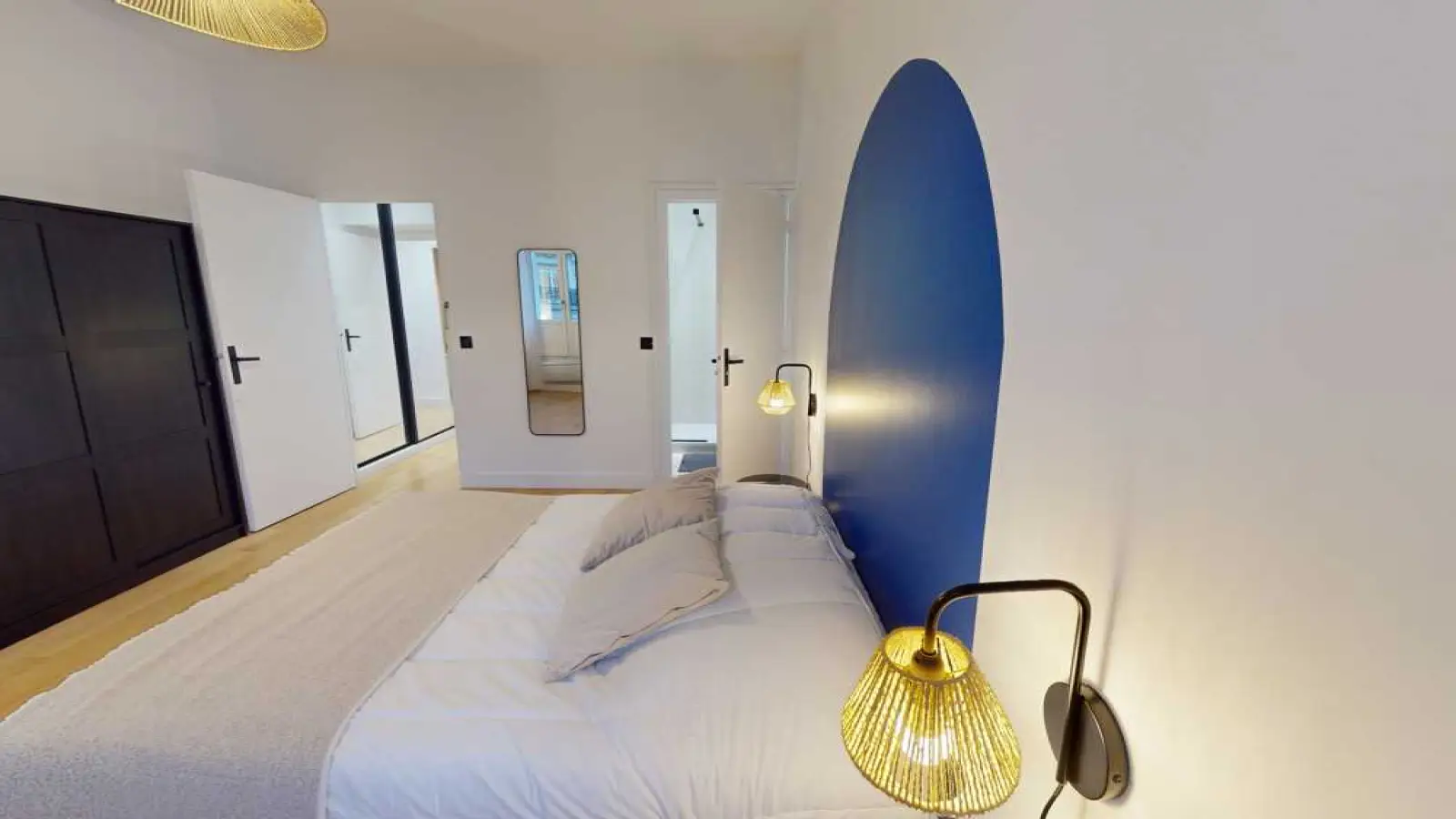 Room Rue Étienne Marcel in Paris