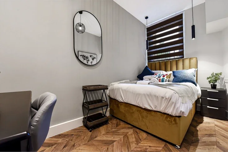 Flat Kimberley Gardens in Greater London