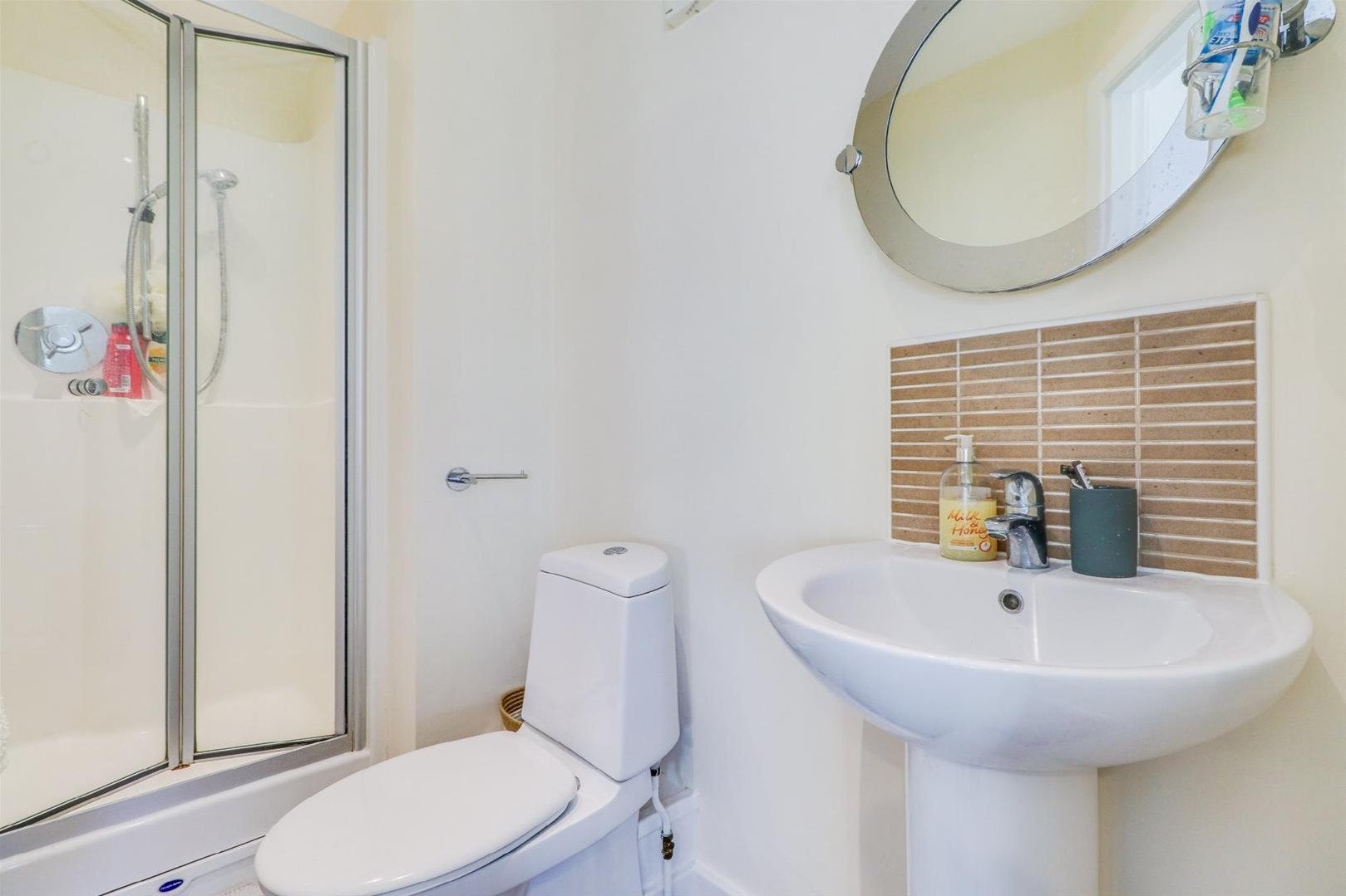 House Hepworth Close in Wakefield