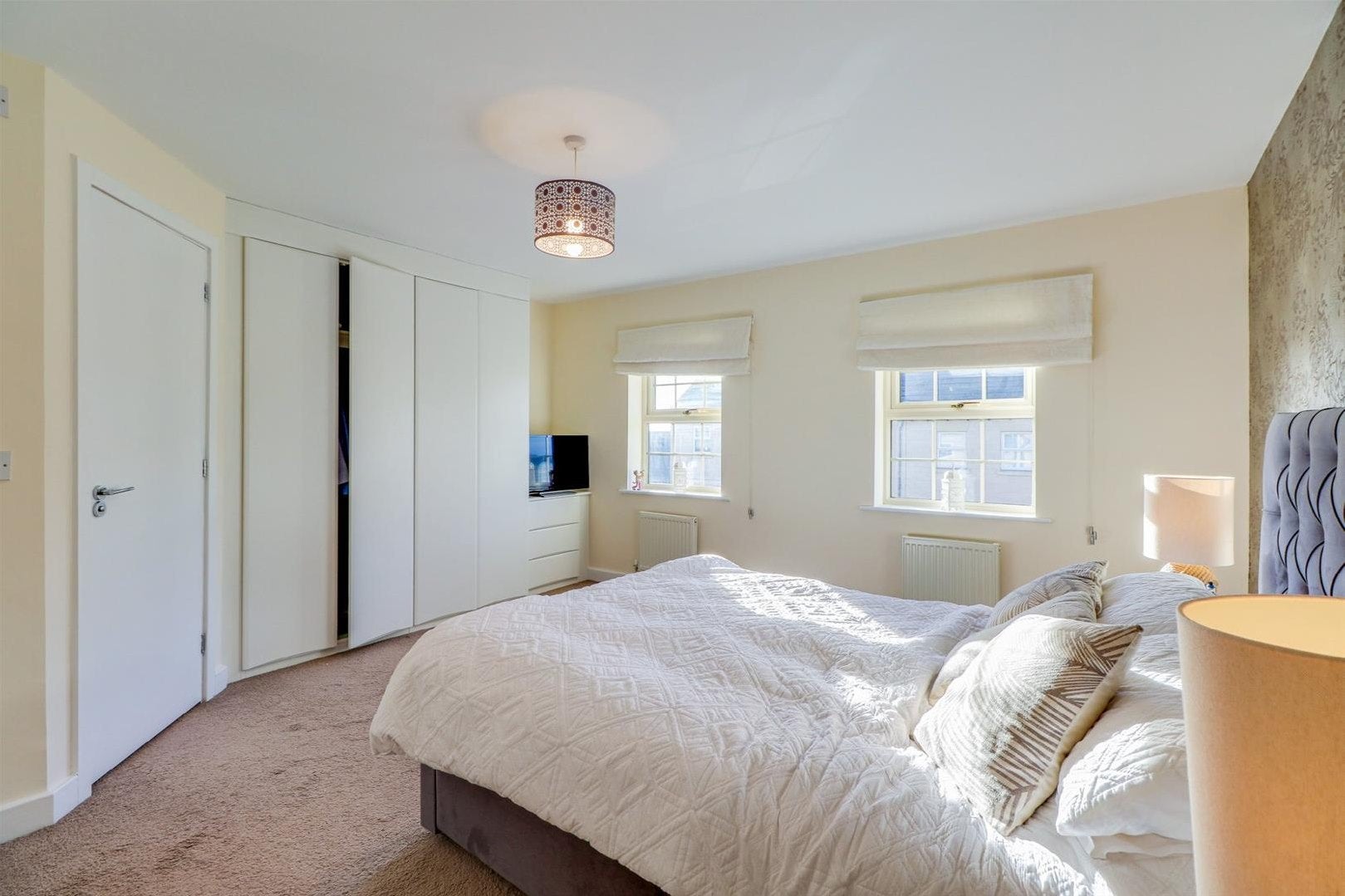 House Hepworth Close in Wakefield