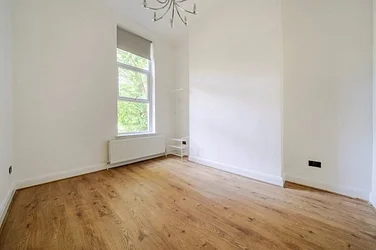 Flat Cavendish Road in Greater London