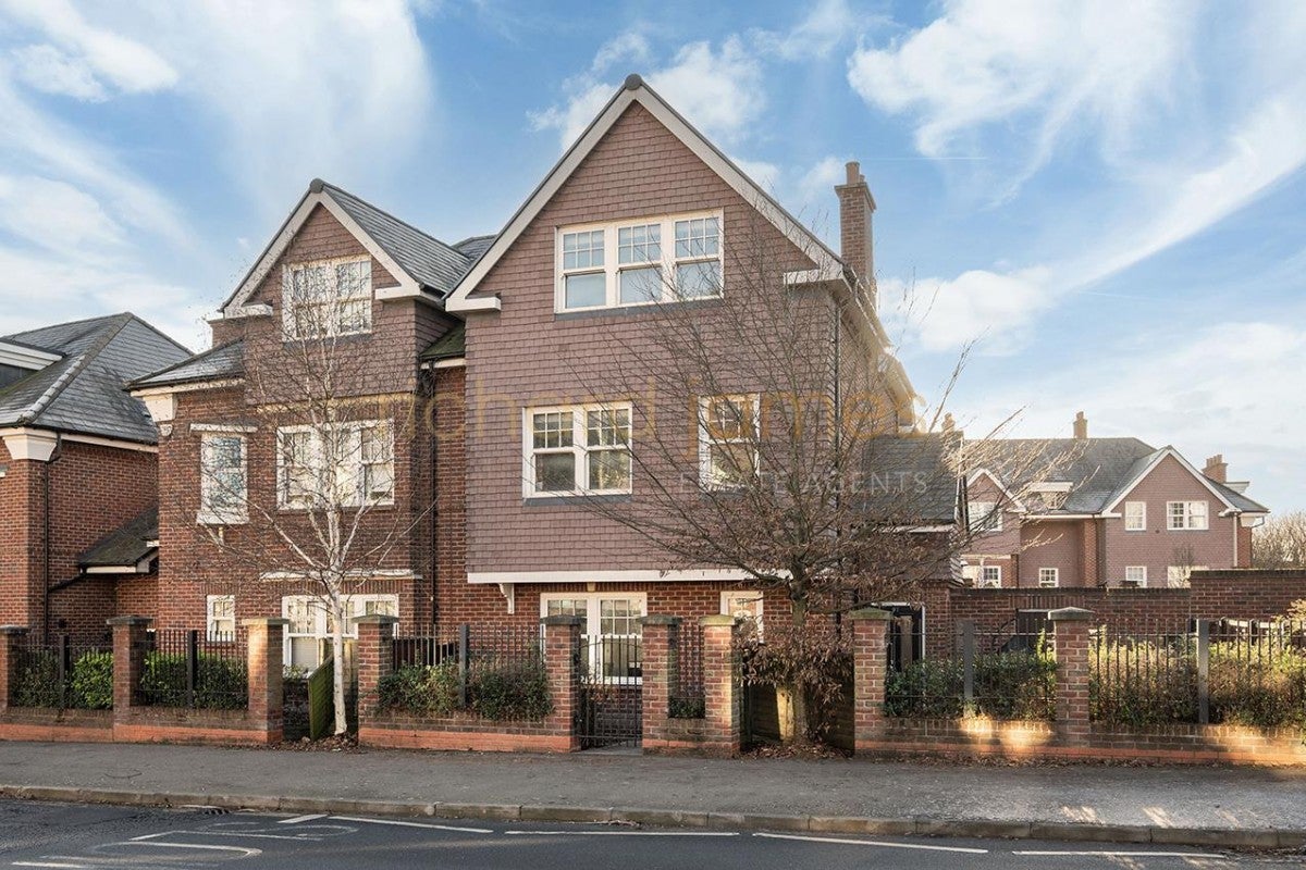 House Bunn's Lane in Greater London