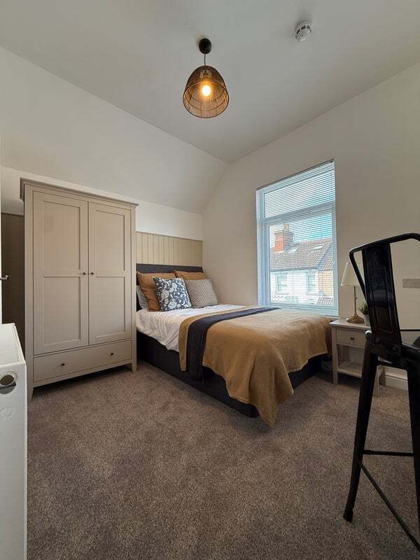 Room Victoria Street in Rugby
