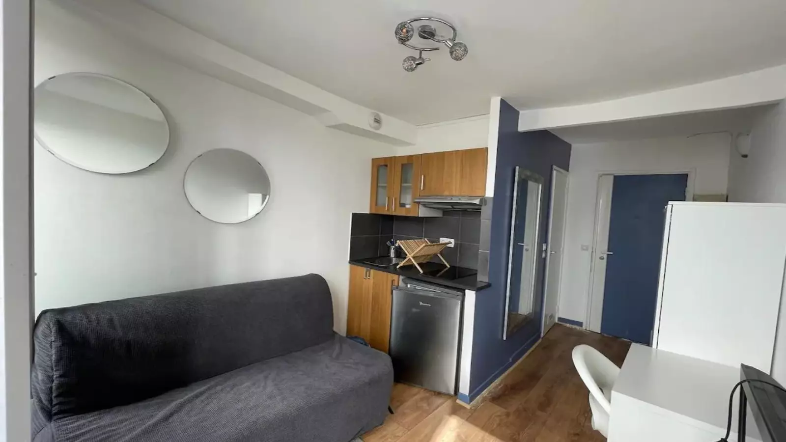 Flat Square Monceau in Paris