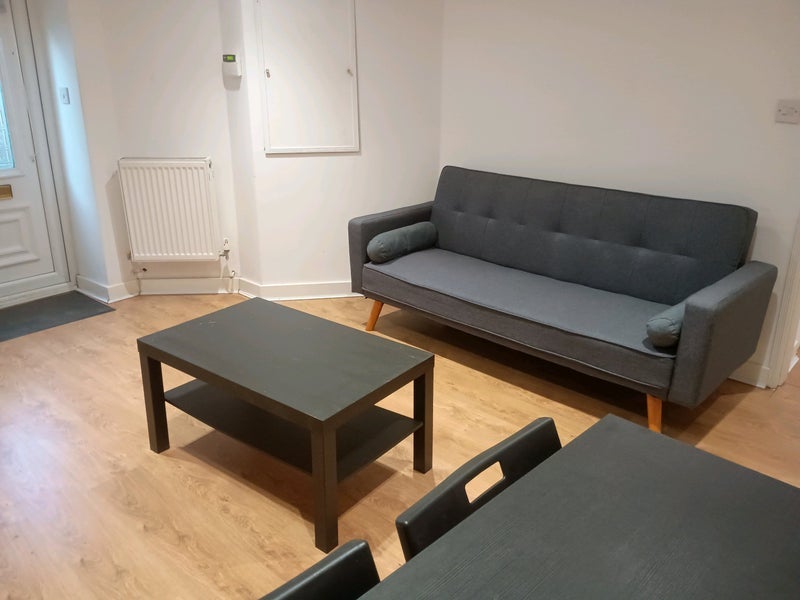 Flat Urmston Lane in Trafford