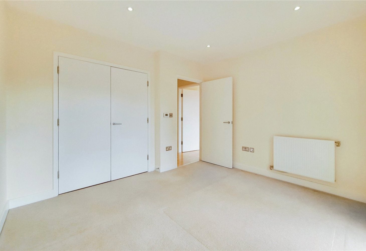 Flat Percival Avenue in Greater London