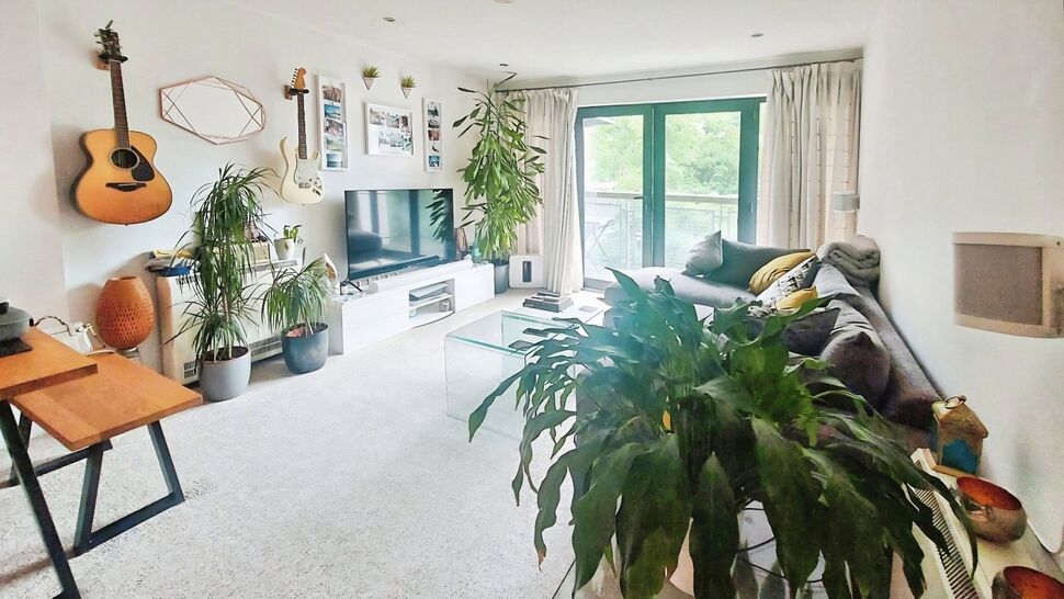 Flat Wilmslow Road in Manchester