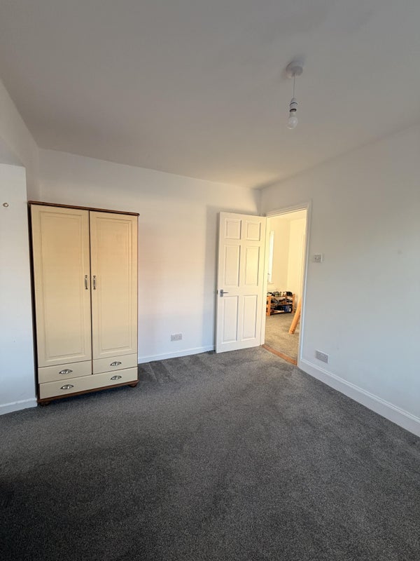 Room Coval Avenue in Chelmsford