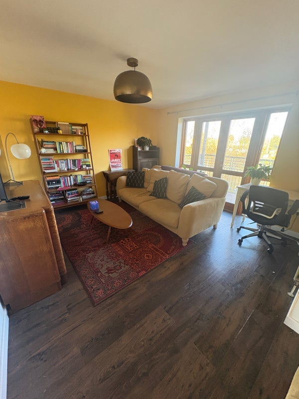 Room Peach Grove in Greater London