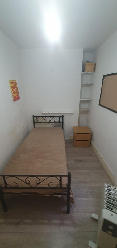 Room Ballards Lane in Greater London